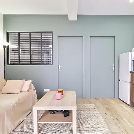 T2 - District Charpennes In Apartman *